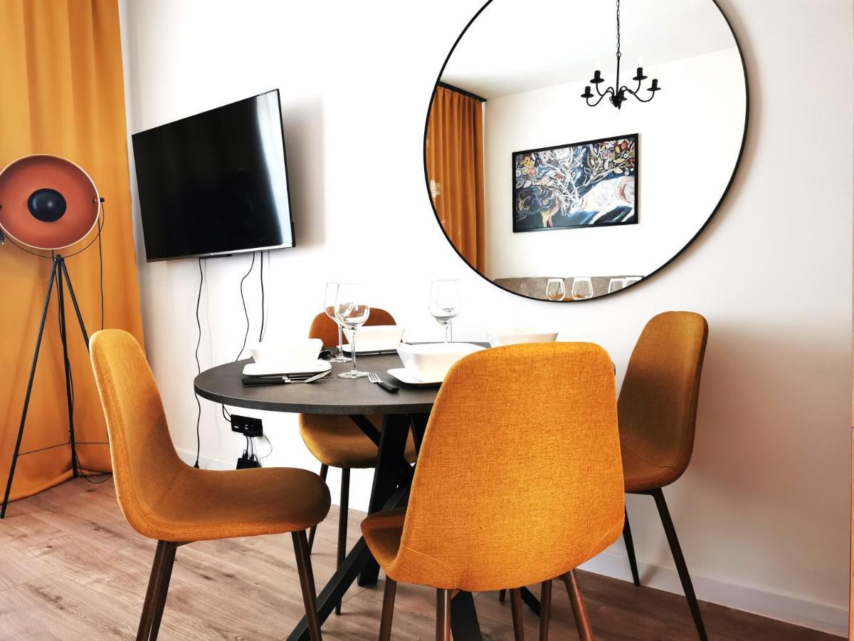 Podwale Apartment - Self Check-In 24H Вроцлав Екстер'єр фото